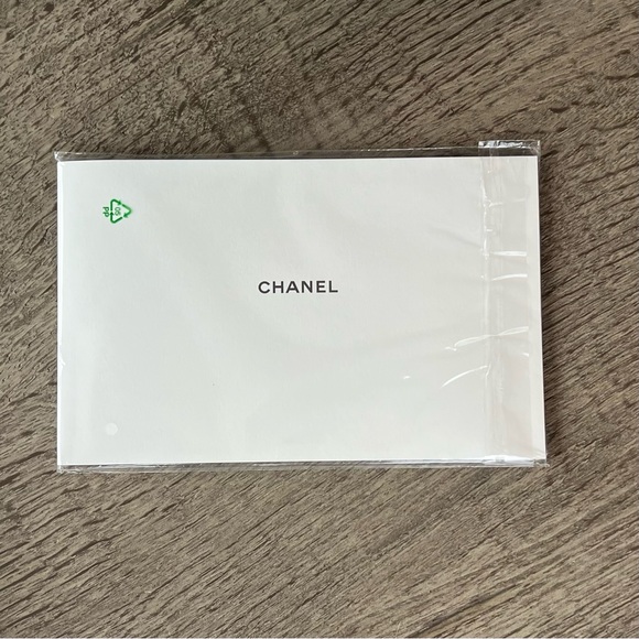 Authentic Chanel Large Magnetic Box Gift Set - Picture 14 of 15